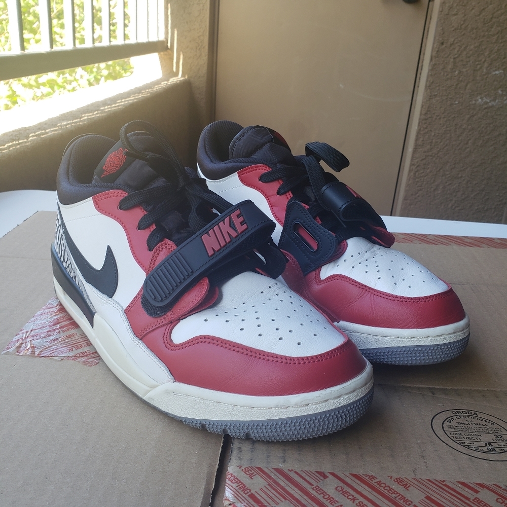 Air Jordan Legacy 312 Low "Chicago" Colorway